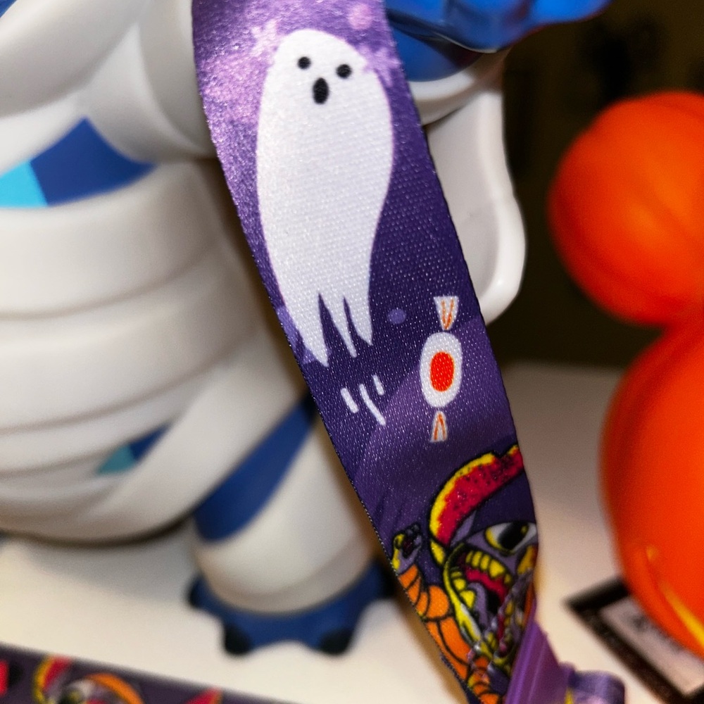 Stitch Halloween Glow in the Dark Light-Up Popcorn Bucket - Picture 7 of 11